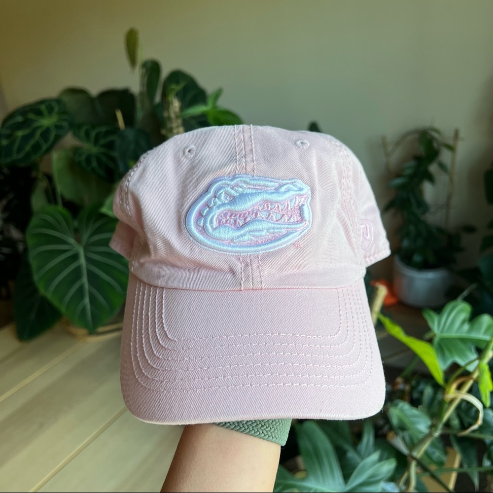 Florida gators hat in pink